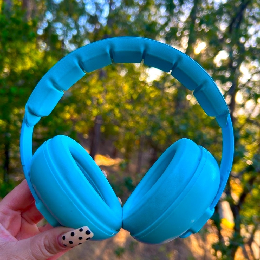 Wireless Blue Headphones